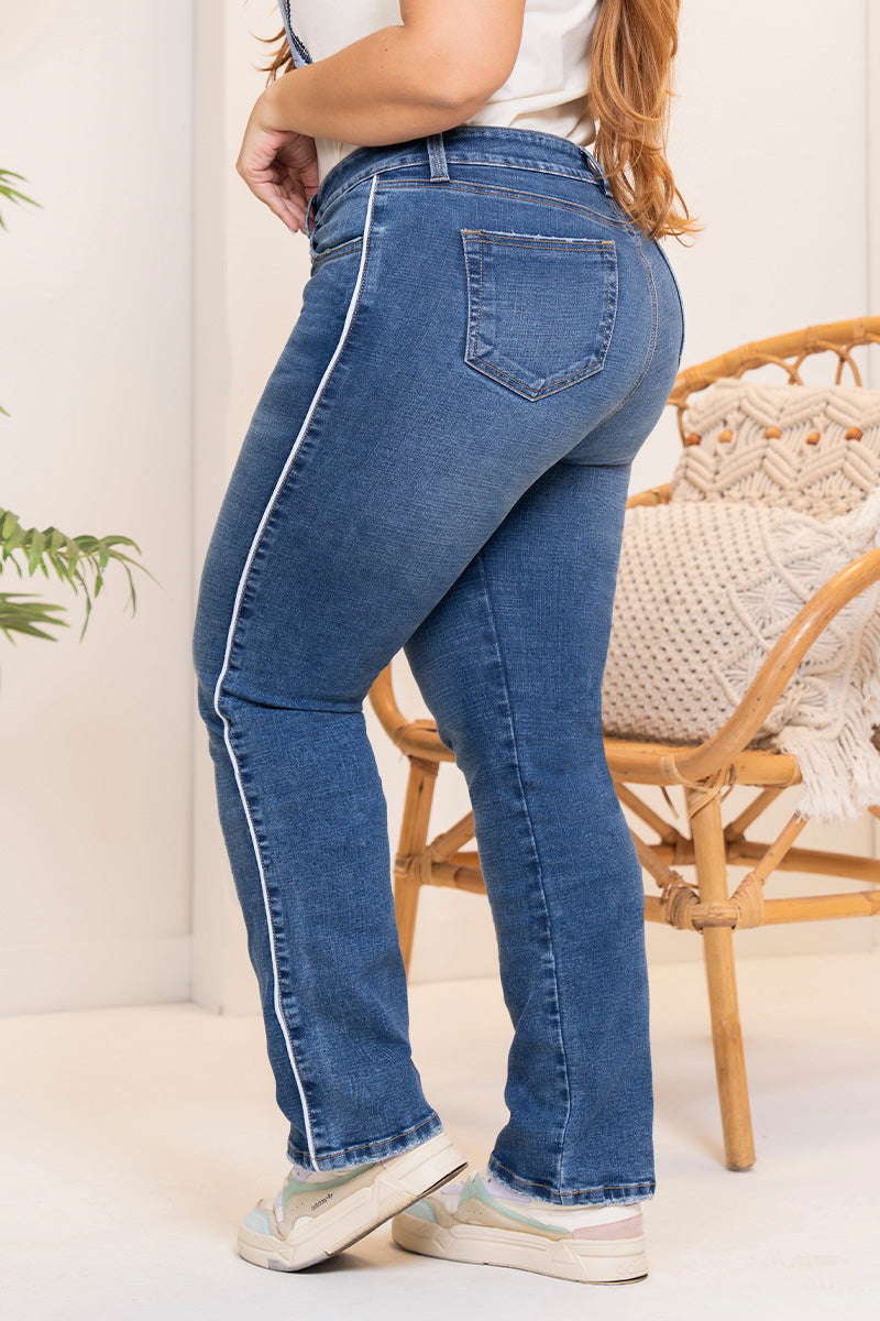 Jean Bota Recta Tiro Alto Línea Blanca En Laterales Marca Trucco´s Plus Size