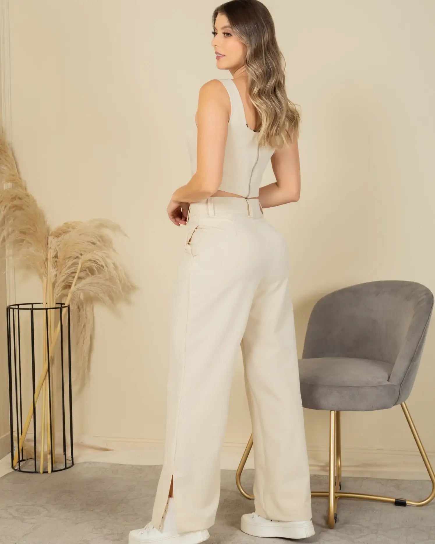 Set 2 Piezas Camisa Corta, Pantalón Wide Leg Tiro Alto Abertura en Bota Marca Trucco´s