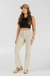 Pantalón Bota Recta Tiro Alto Marca Trucco´s