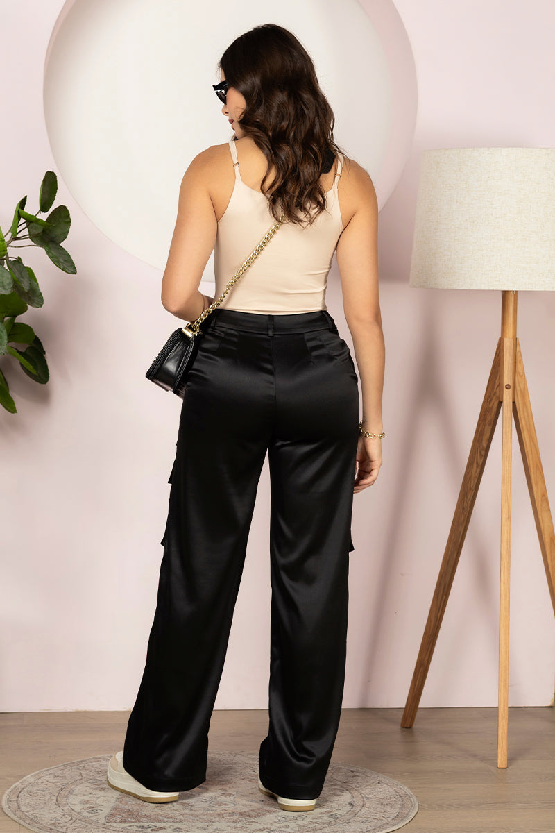 Pantalón Cargo Regular Fit con Bolsillos Funcionales y Cintura Ajustable  Marca Trucco´s