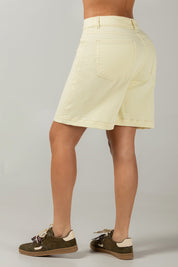 Bermura Tiro Alto Stretch Ajuste Slim Marca Trucco´s