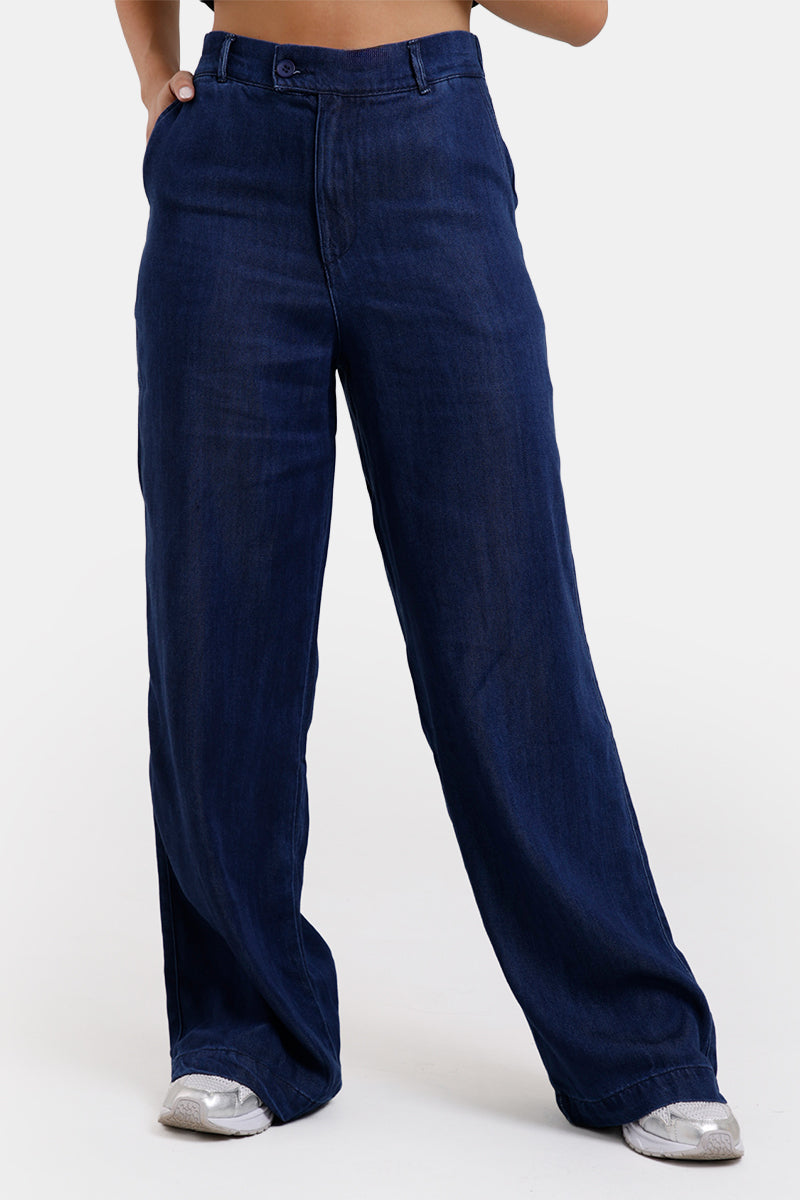 Pantalón Bota Recta en Liocel, Rayon y Poliester Marca Trucco's