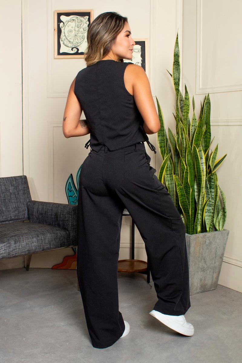 2-Piece Set of High-Waisted Trousers with Darts and a Jacket with Ties on the Sides, Trucco's Brand