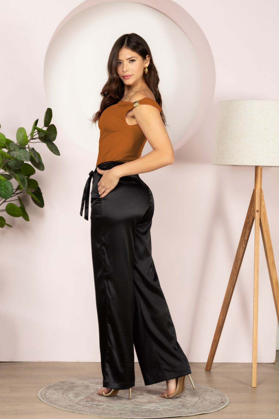 Blusa Asimétrico Elegancia con Detalle Lateral Marca Trucco’s